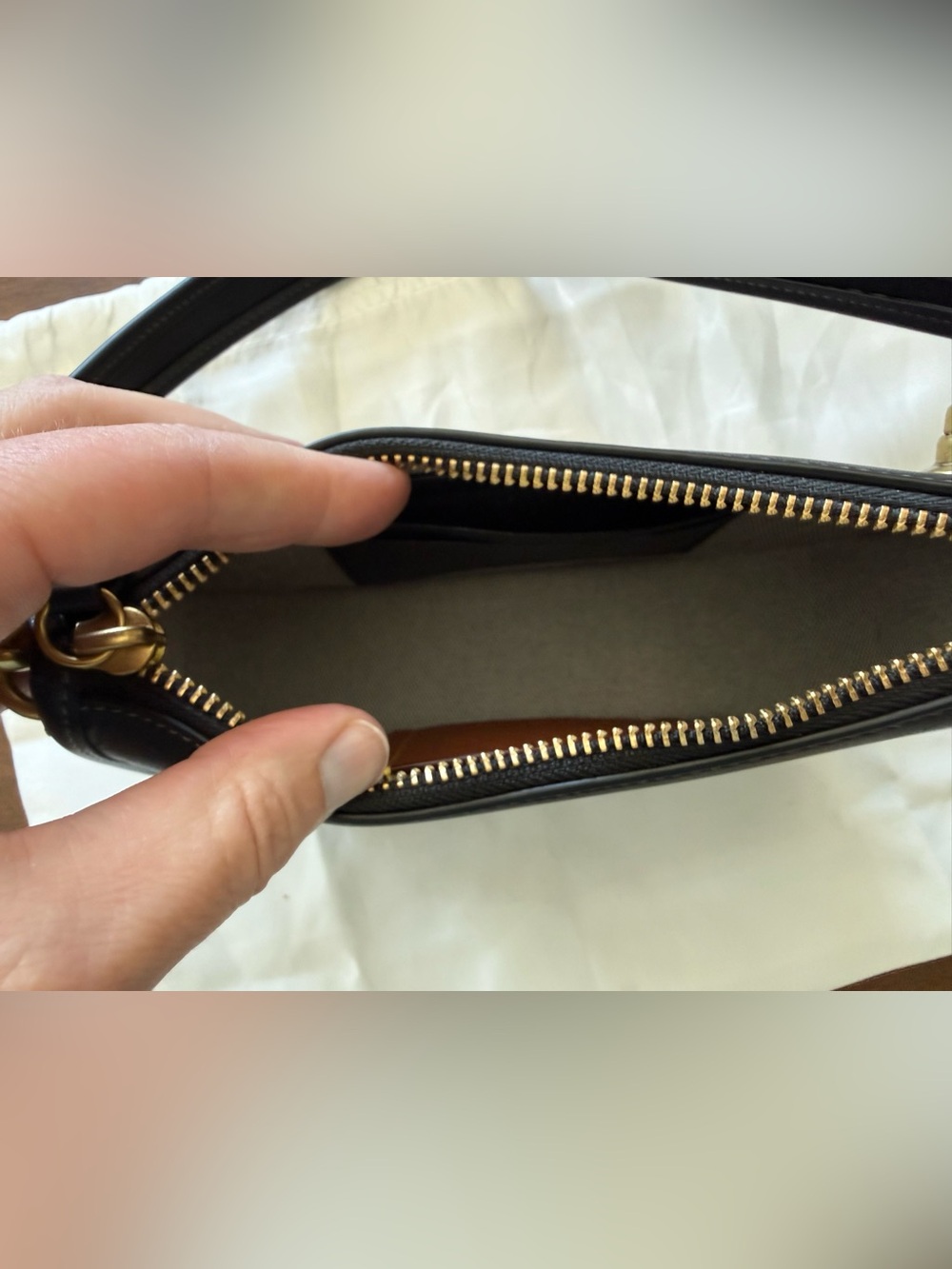 Coach Swinger 20 Black & Brass EUC - Style No. C2643 - Picture 8 of 12